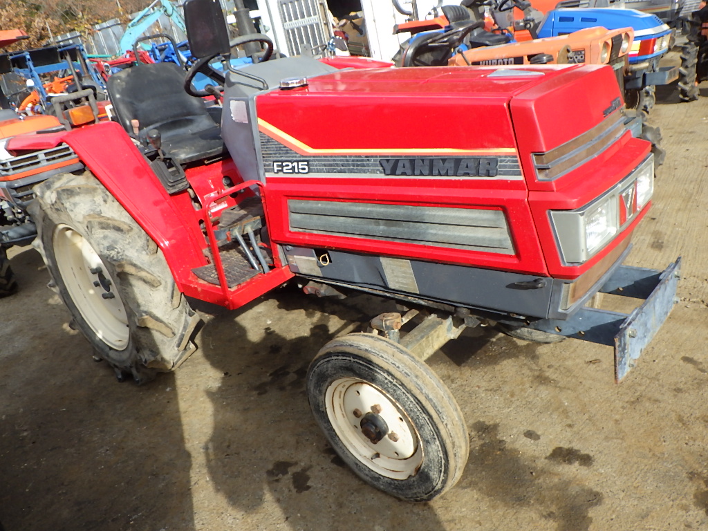 Item No. 16395 YANMAR F215(2WD) S/N.10166 – DUYANH CORPORATION